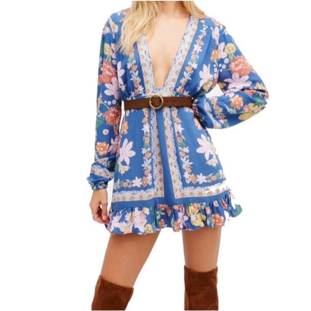 Free People Tunic Blouse Small Blue Floral Tie Back Boho Hippie Festival - Picture 10 of 10